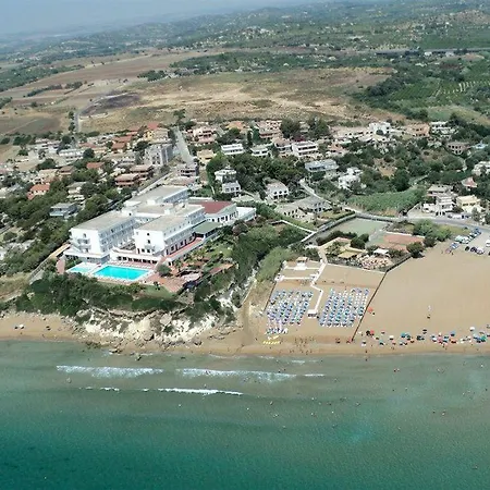 Club Helios Отель