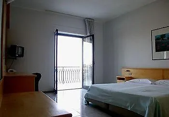 Club Helios 3*