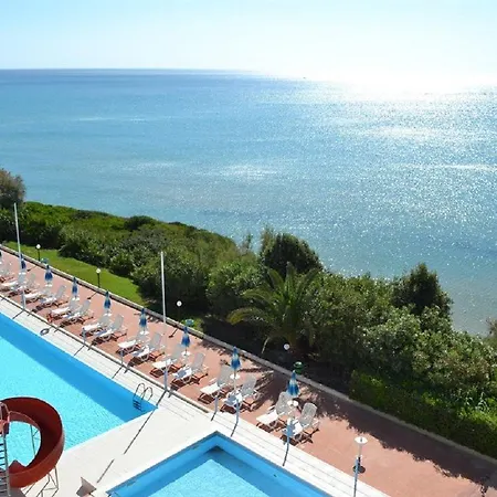 Club Helios Hotel 3*