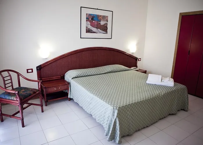 Hotell Club Helios 3*